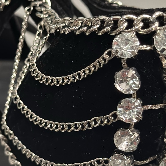 SCENE NIB NWT stiletto chain and rhinestone heels - Picture 5 of 14